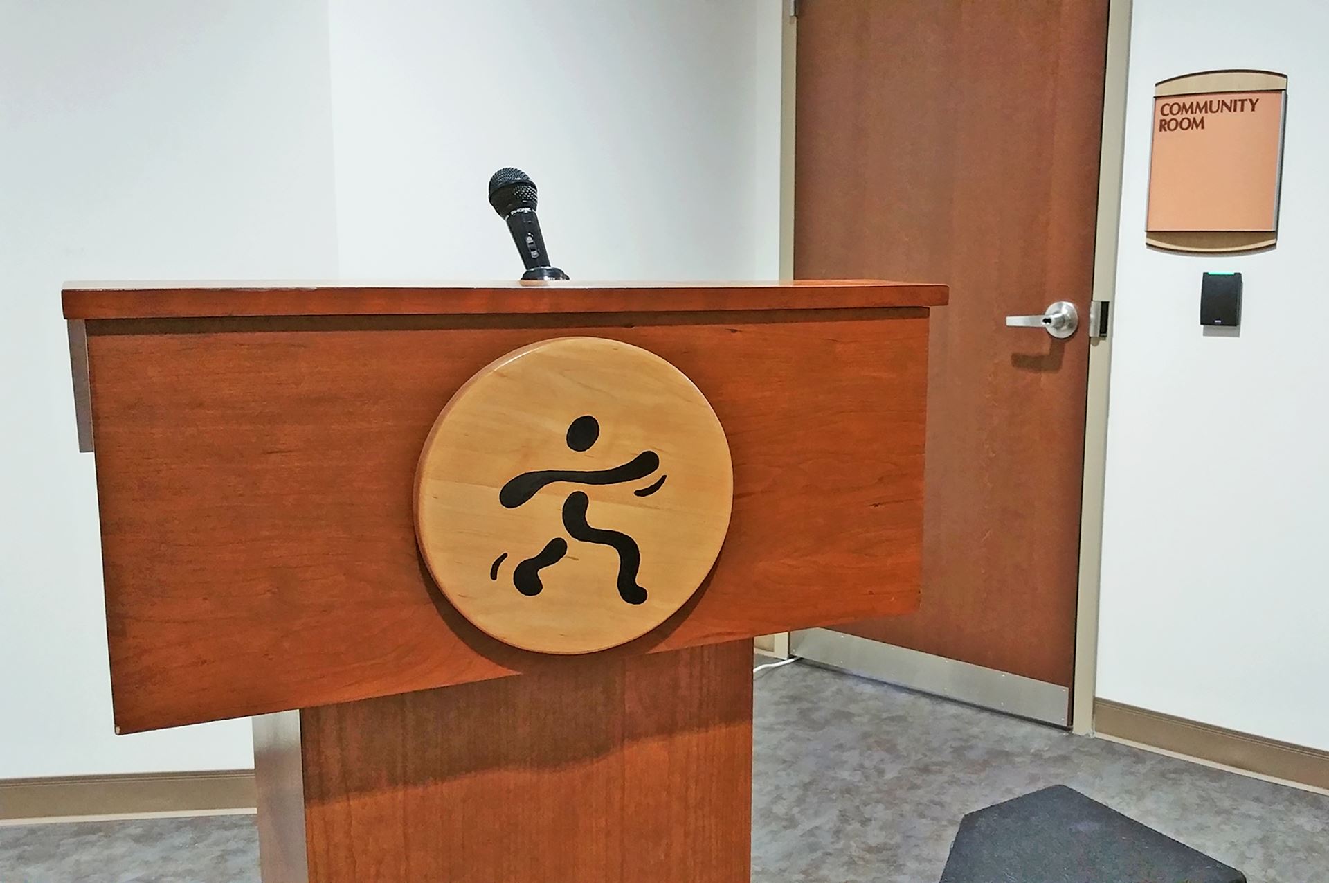 Lectern Signs | Custom Podium Signs & Graphics | SIGNWAVE